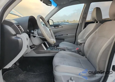 2011 Subaru Forester 2.5X Premium z USA, uszkodzony, nr VIN JF2SHBCC1BH710081